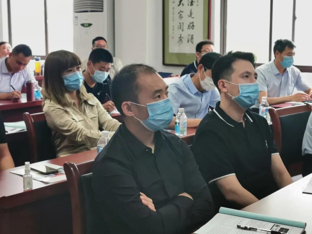 清華營(yíng)銷班